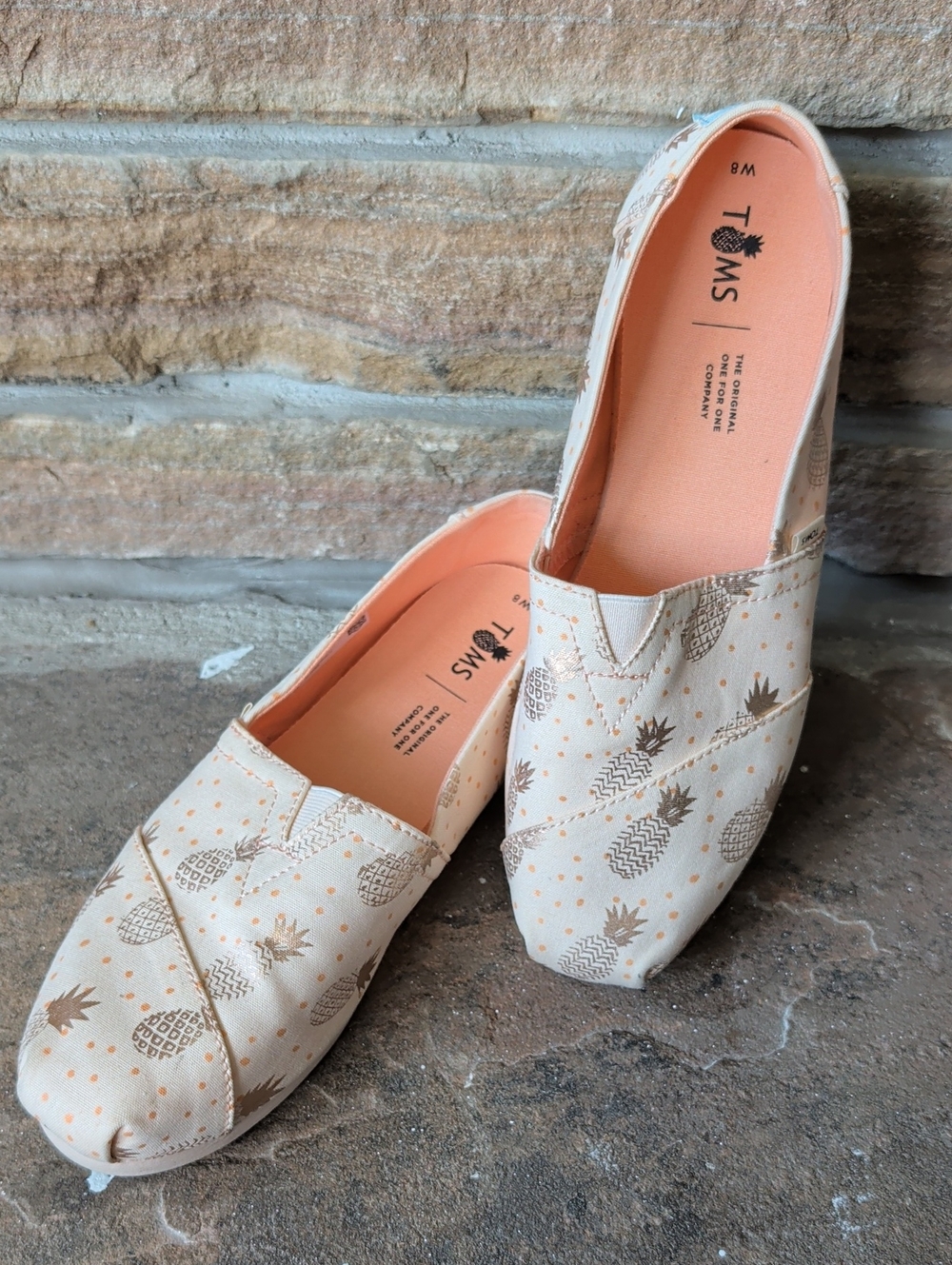 TOMS Cream Slip-On's With Gold Pineapple Print